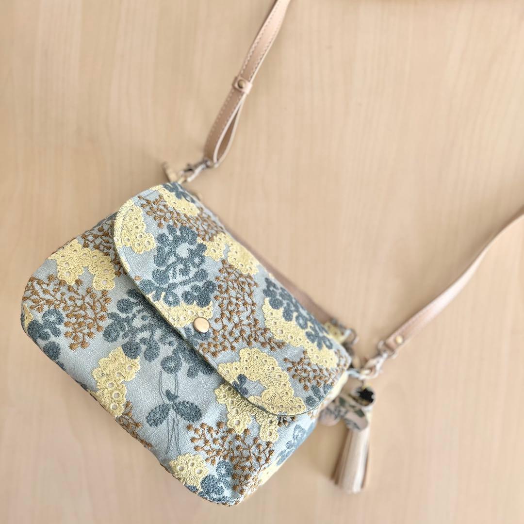 ⭐︎ミナペルホネン コロンとしたショルダーバッグMB602-092