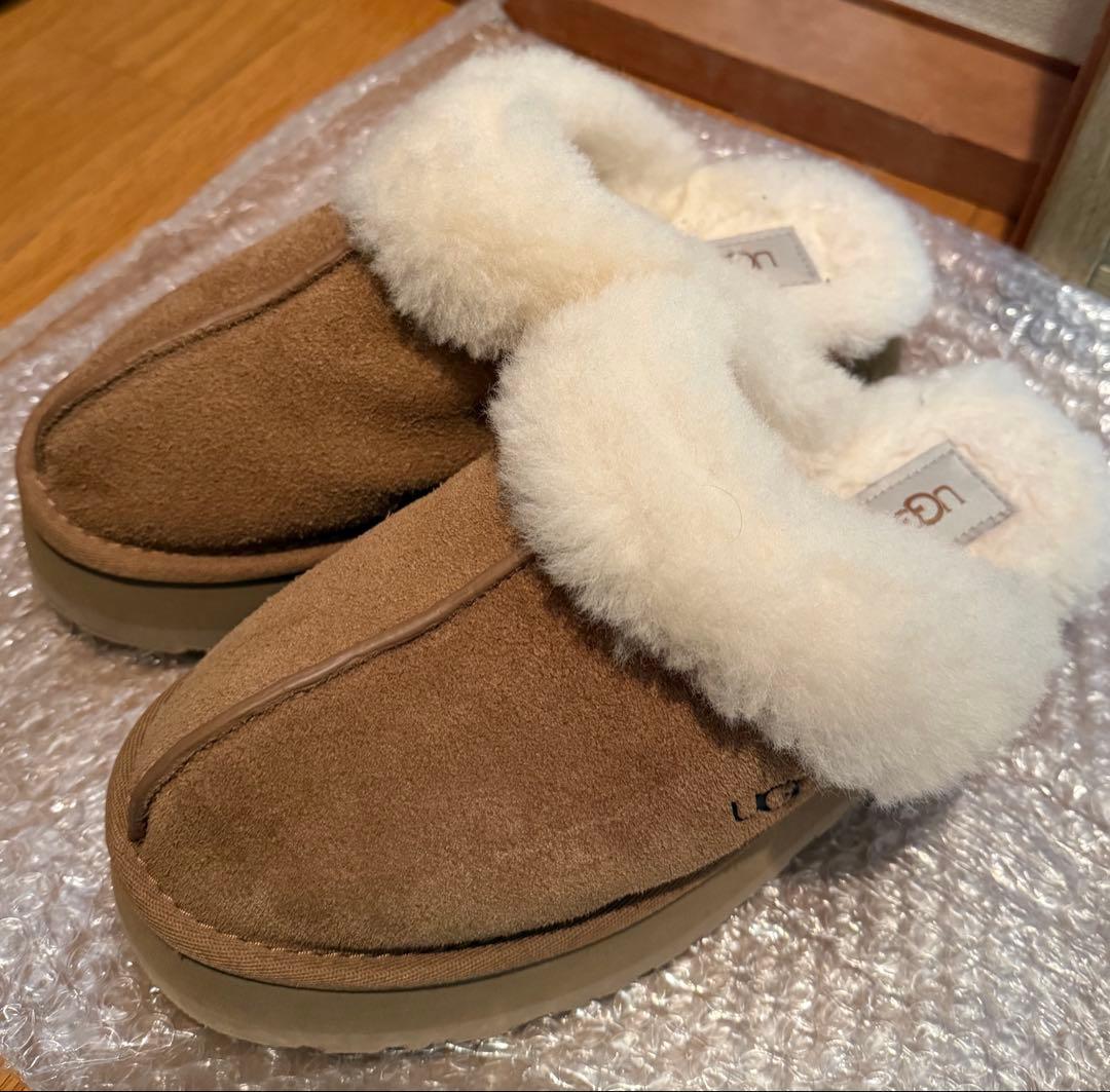 ugg スリッパ　厚底　チェスナット