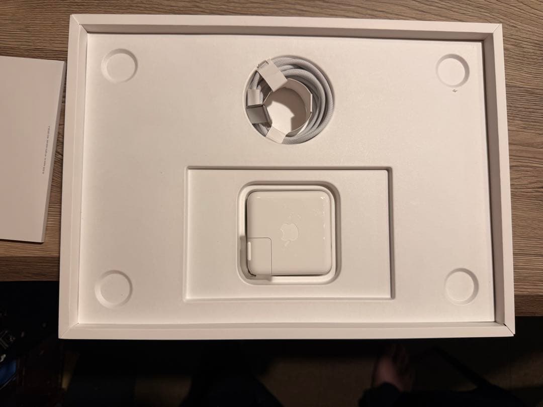 13インチ MacBook Air シルバー