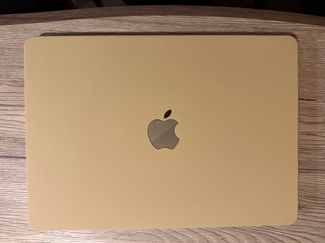 13インチ MacBook Air シルバー