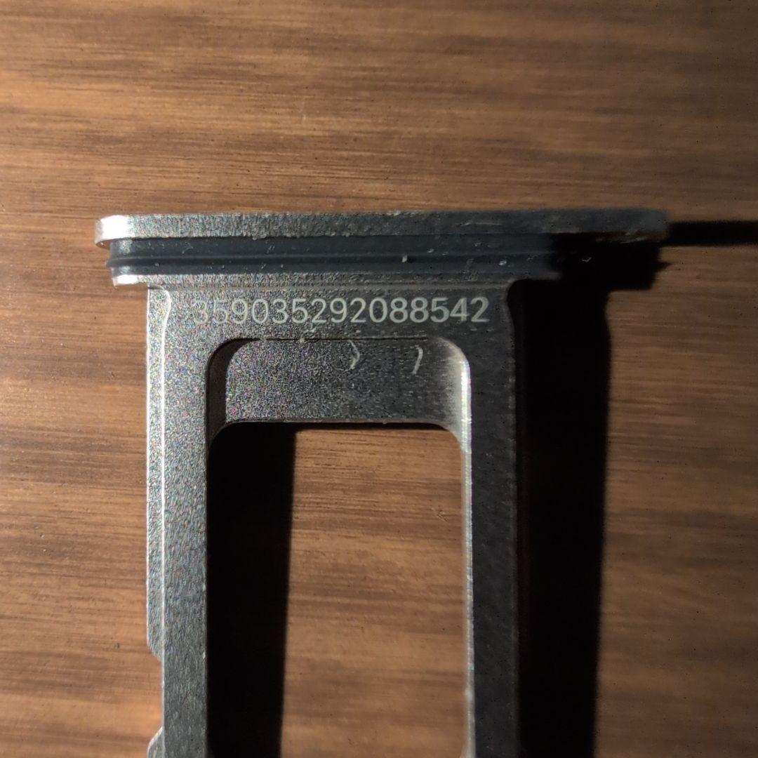 iPhone　型式不明