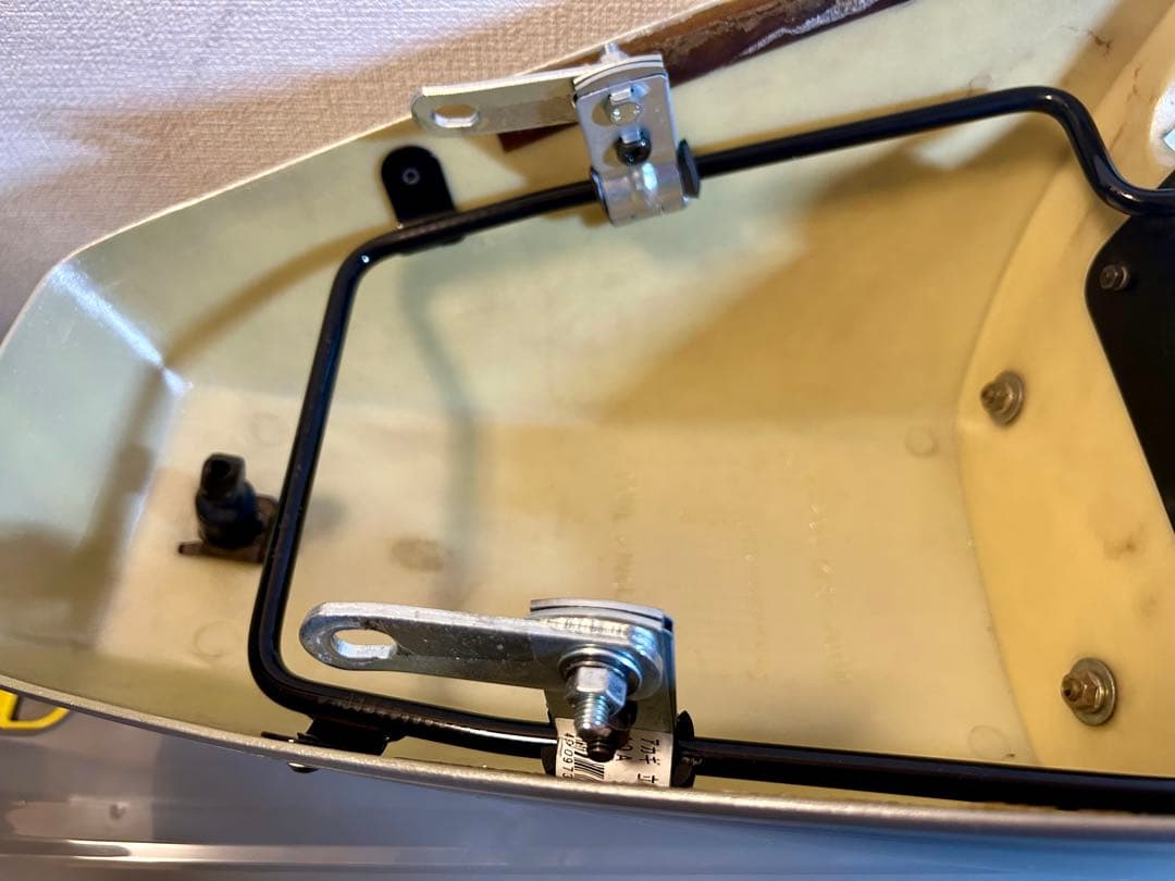 ホンダ　GB250 クラブマン 純正　シングルカウル　自作ステー付き