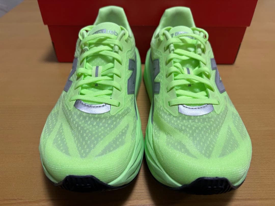 スパイク・シューズ FuelCell Rebel v5 27cm