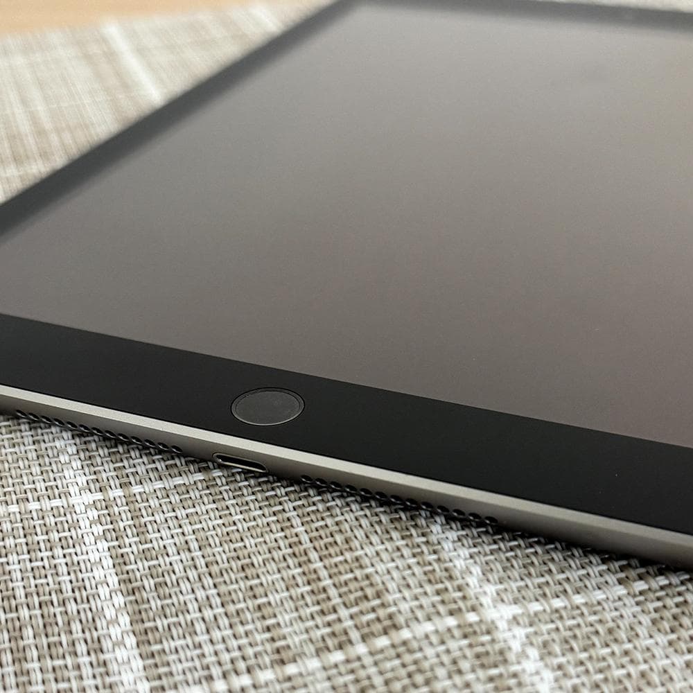 Apple iPad (A1823)32G 本体 初期設定済