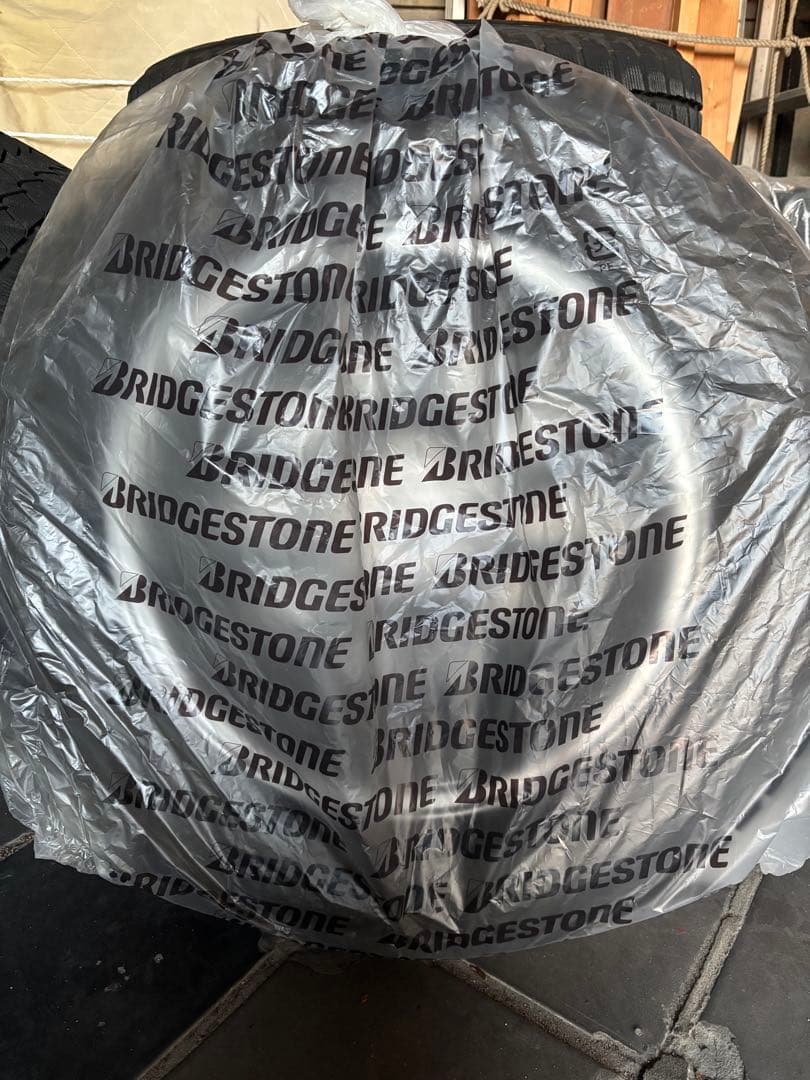 ブリヂストン 215/65R16 タイヤセット　①