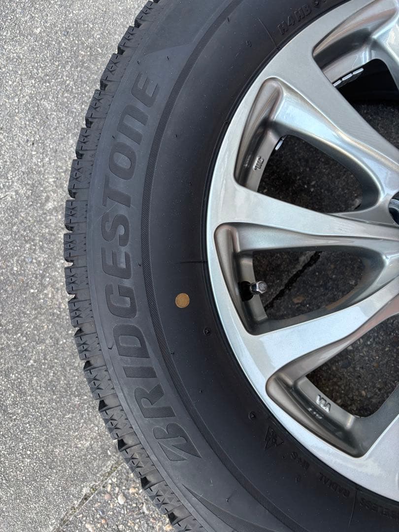 ブリヂストン 215/65R16 タイヤセット　①