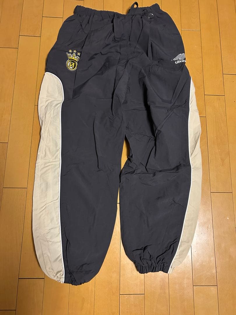 9090 × UMBRO セットアップ 「チャコールグレー」