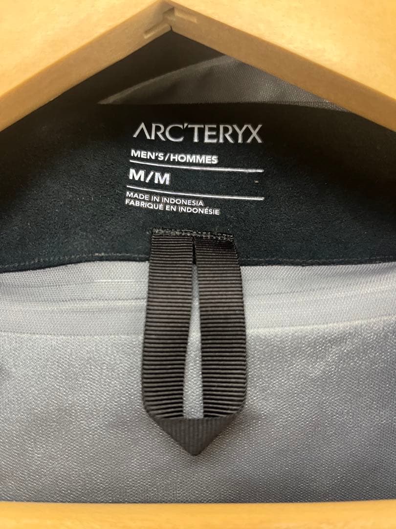 24モデル　ARC'TERYX BETA JACKET SIZE M