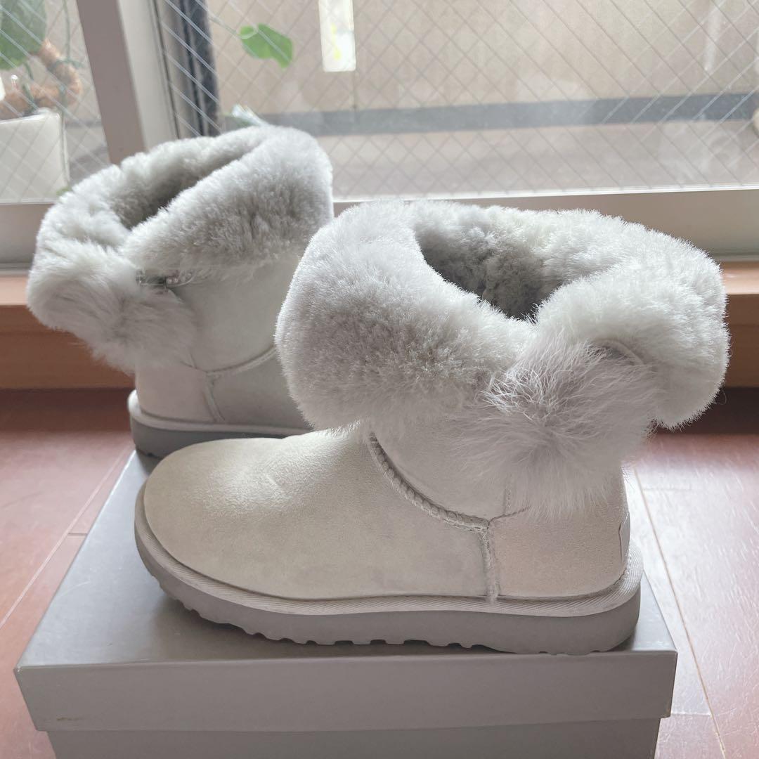 SALE❗️【美品】正規品　UGG ムートンブーツIRINA ２３cm