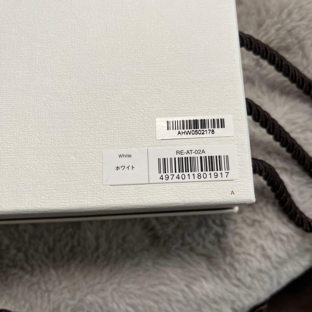 ReFa ストレートヘアアイロン ホワイト 専用ボックス付き