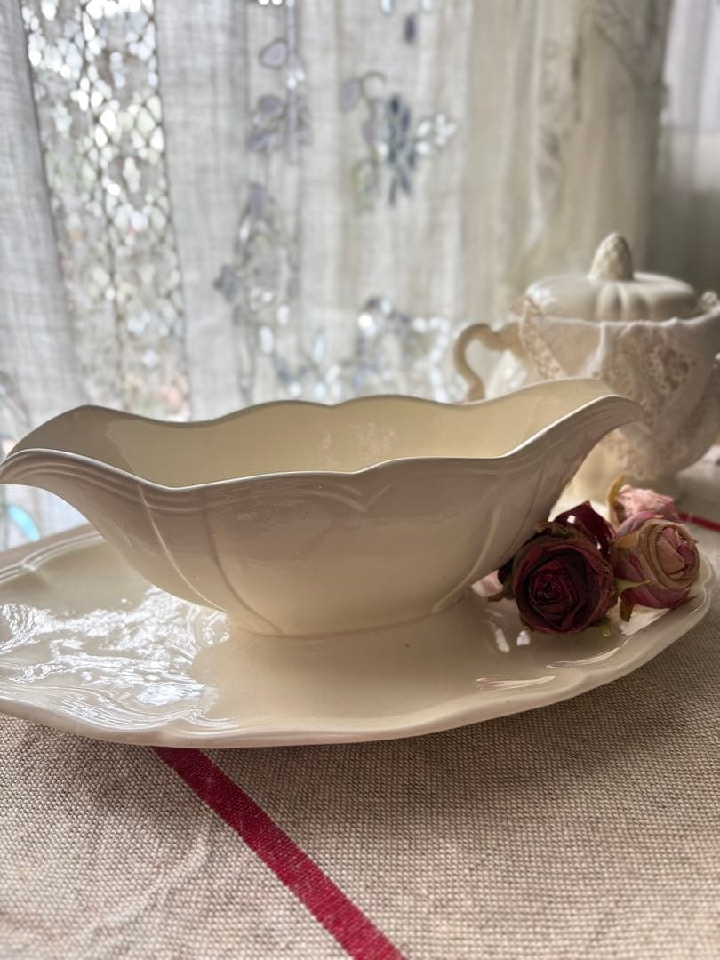 フランスアンティーク 花リム サルグミンヌ ソーシエール 陶器 ブロカント