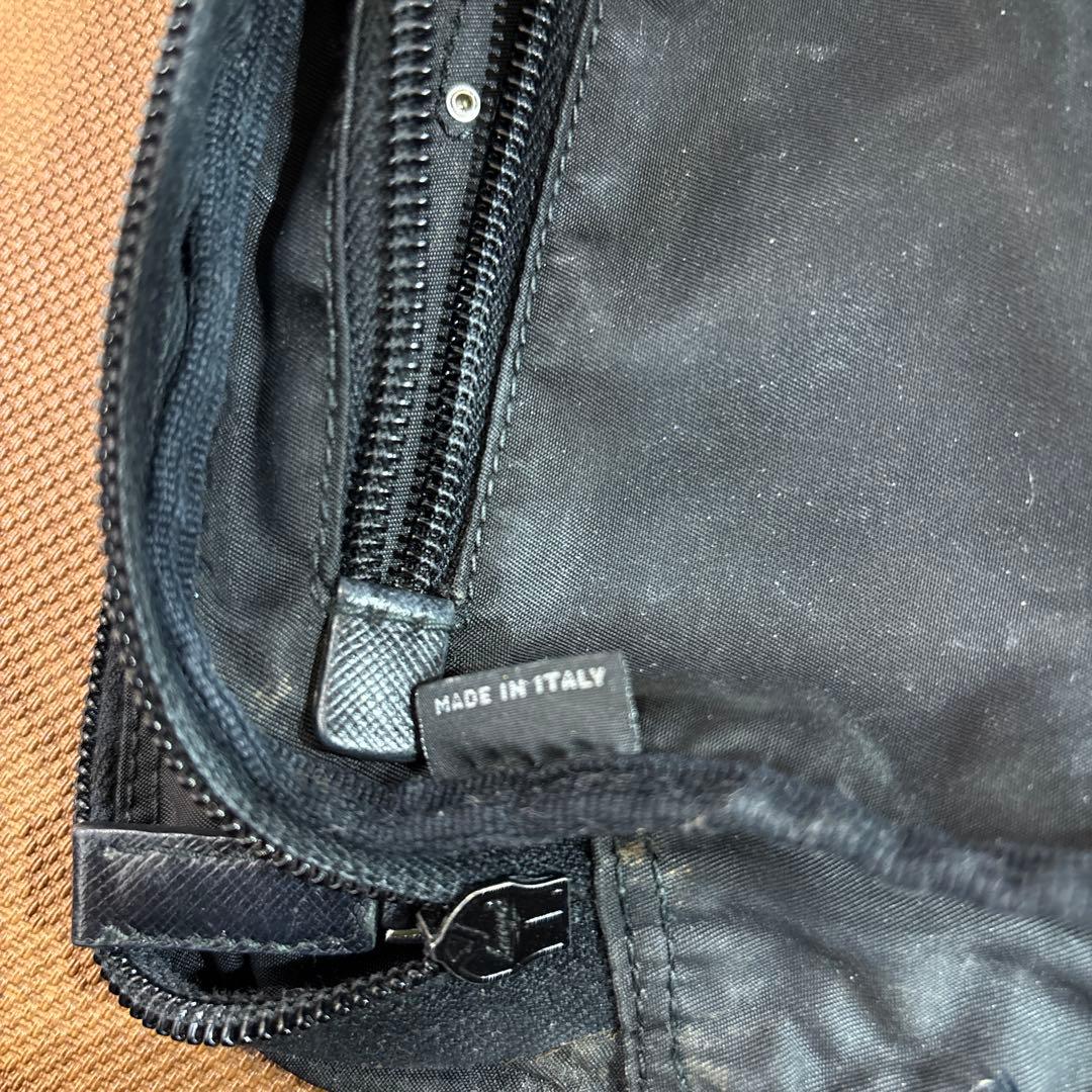 PRADA ブラックナイロンポーチ（内側タグ無し）