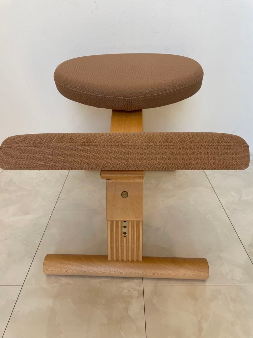 Balans Easy ショートフレーム ベージュ 中古品