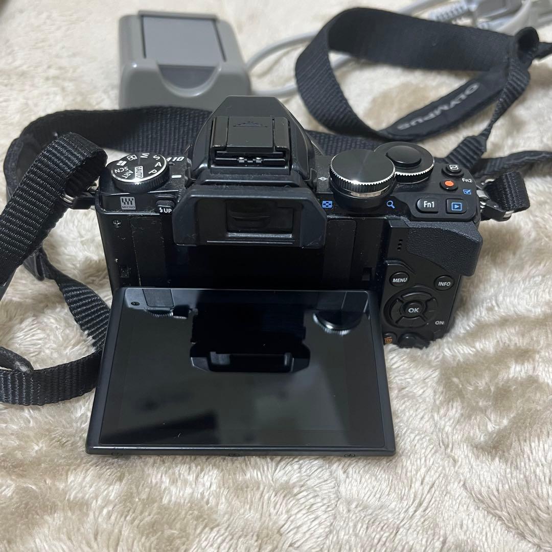 ジャンク品 使用不可 OLYMPUS OM-D ミラーレス一眼カメラ