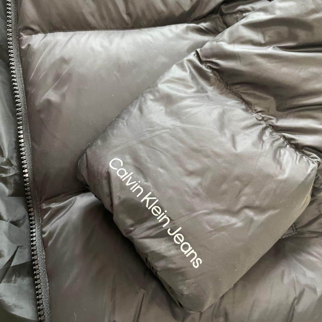 カルバンクライン　Lサイズ　ダウン