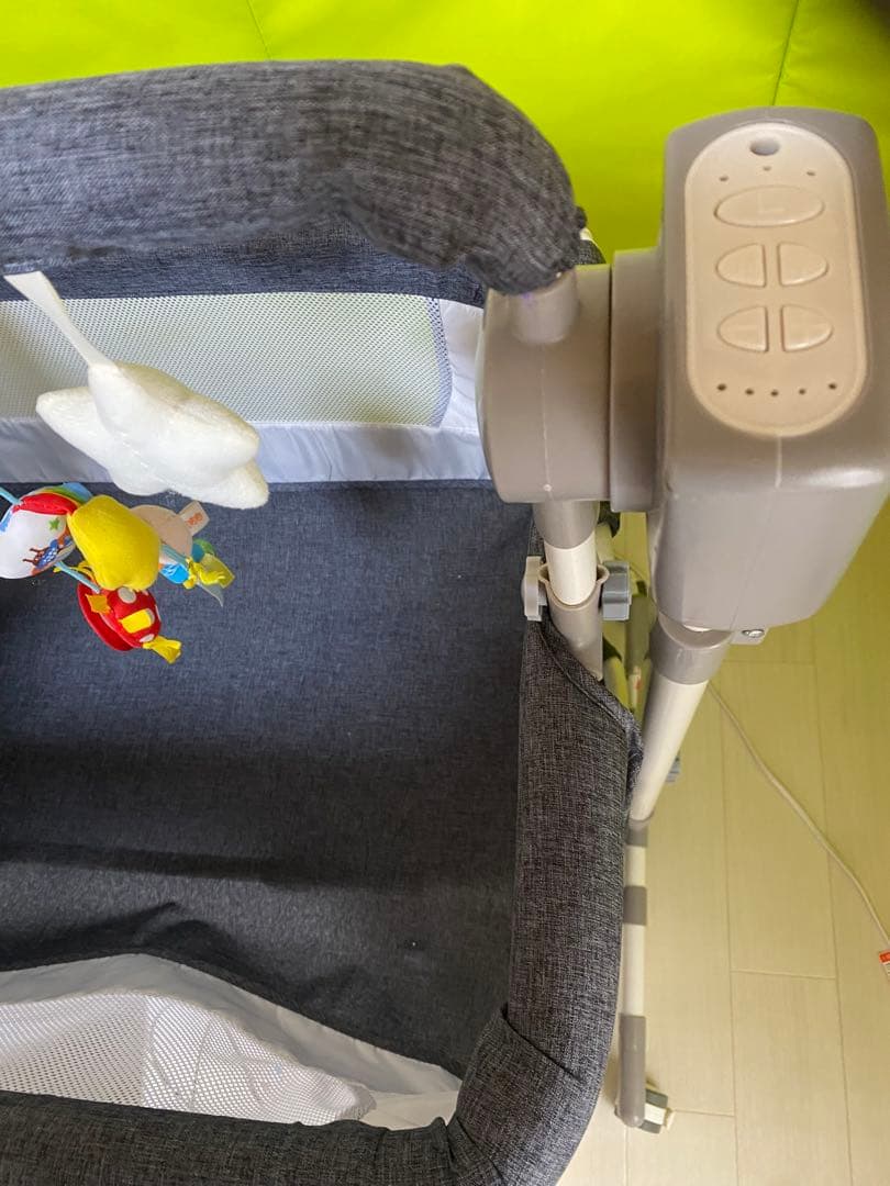 電動ベビーベッド