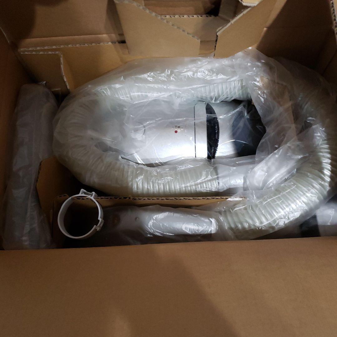 未使用　SHARP　サイクロン式　掃除機　シルバー　床移動式　600w