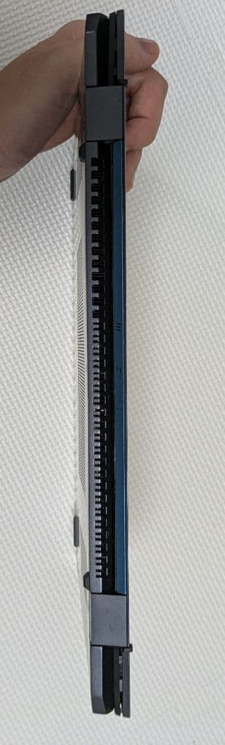 バ*ス様 MSI Prestige 13 AI Evo A1MG