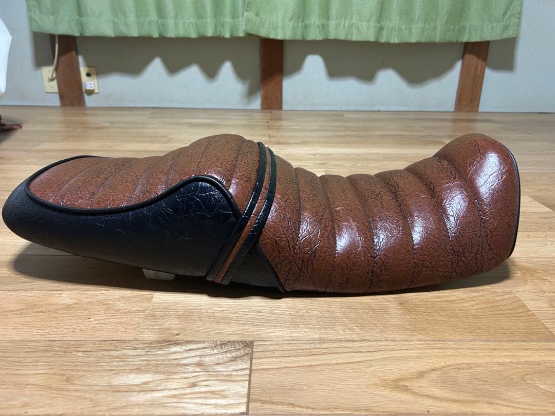 さとcb400sf nc39 nc42 タックロールシート　茶　ツートン