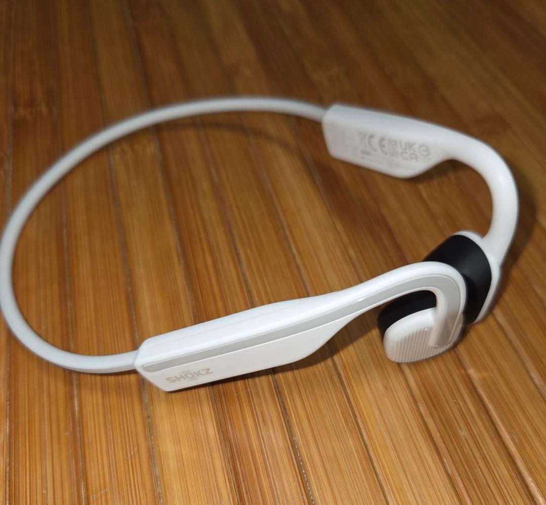 SHOKZ OPENMOVE 骨伝導イヤホン ホワイト