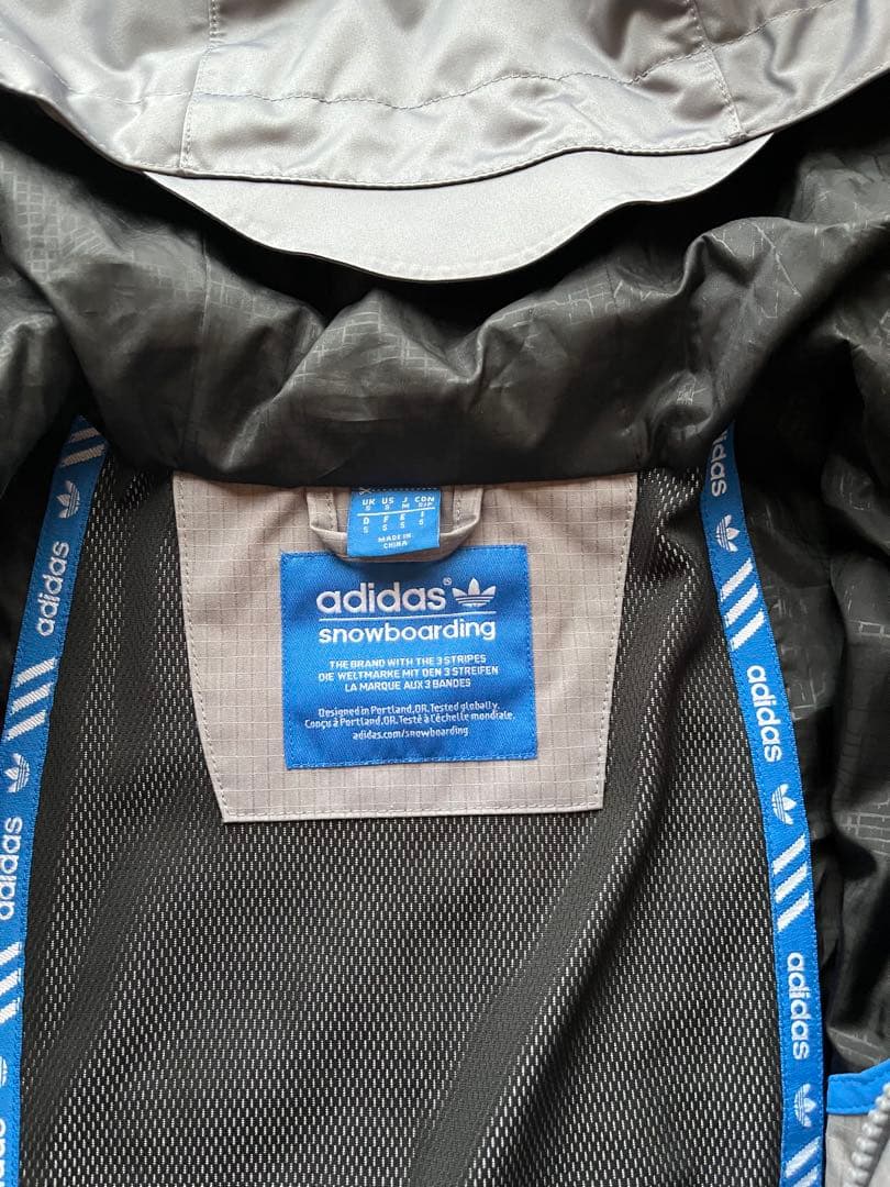 adidasスノーボードウェア　サイズM