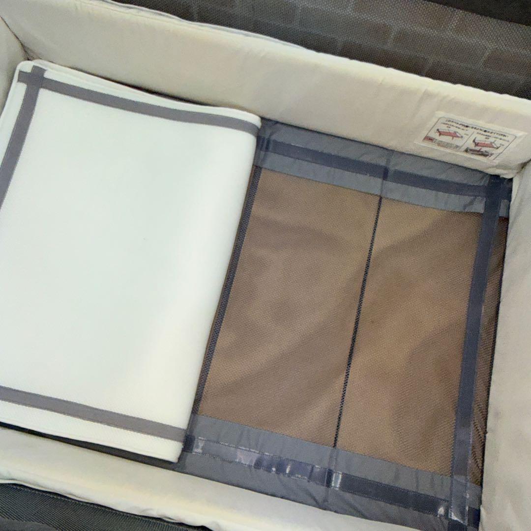 アップリカ　ココネルエアープラス　ベビーベッド　サークル