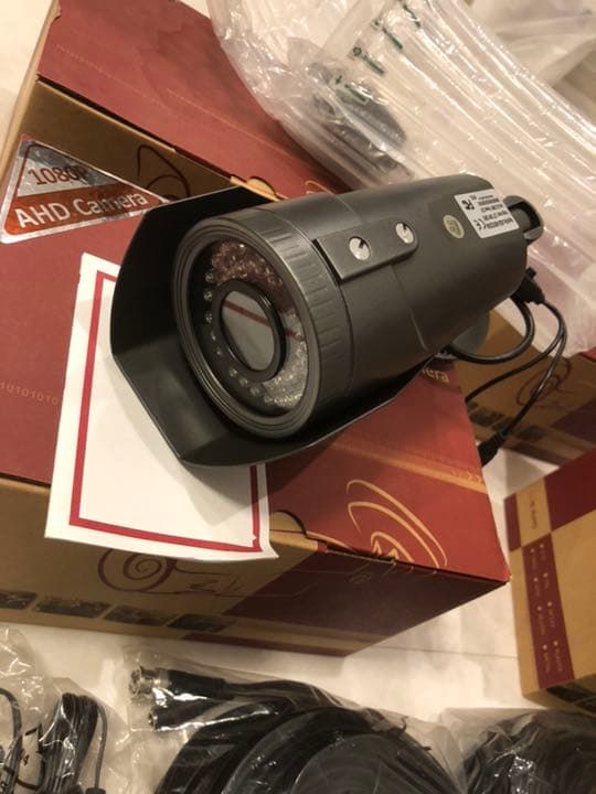 200万画素防犯カメラ4台　HD DVRセット