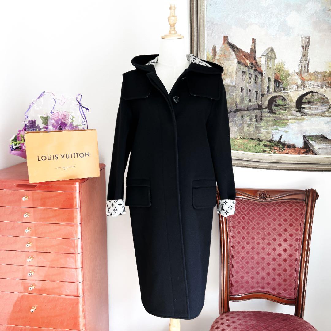 美品　LOUISVUITTONヴィトン　モノグラム フーデッド　ロングコート