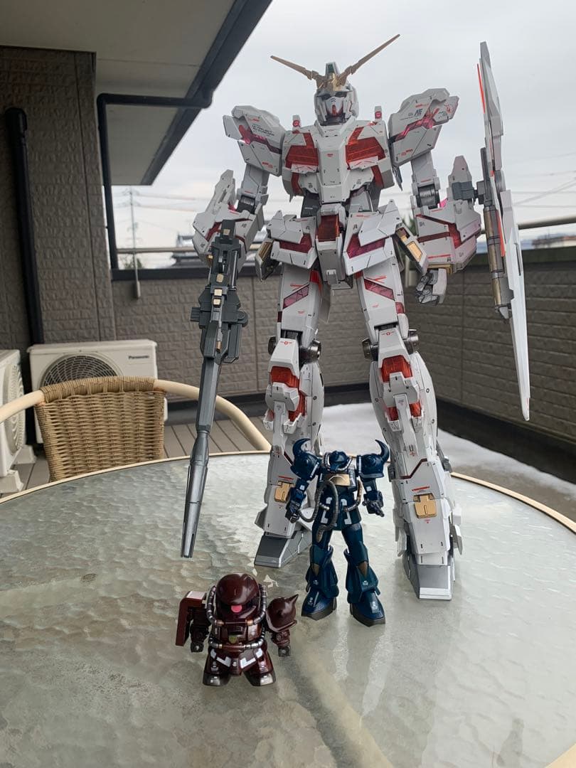 メガサイズ　1/48 ユニコーンガンダム、オマケHG グフとSDザク、ジャンク品