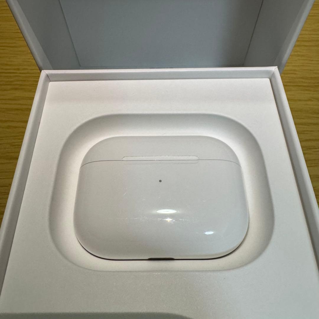 【美品】AirPods Pro 第一世代　本体 充電ケース付き