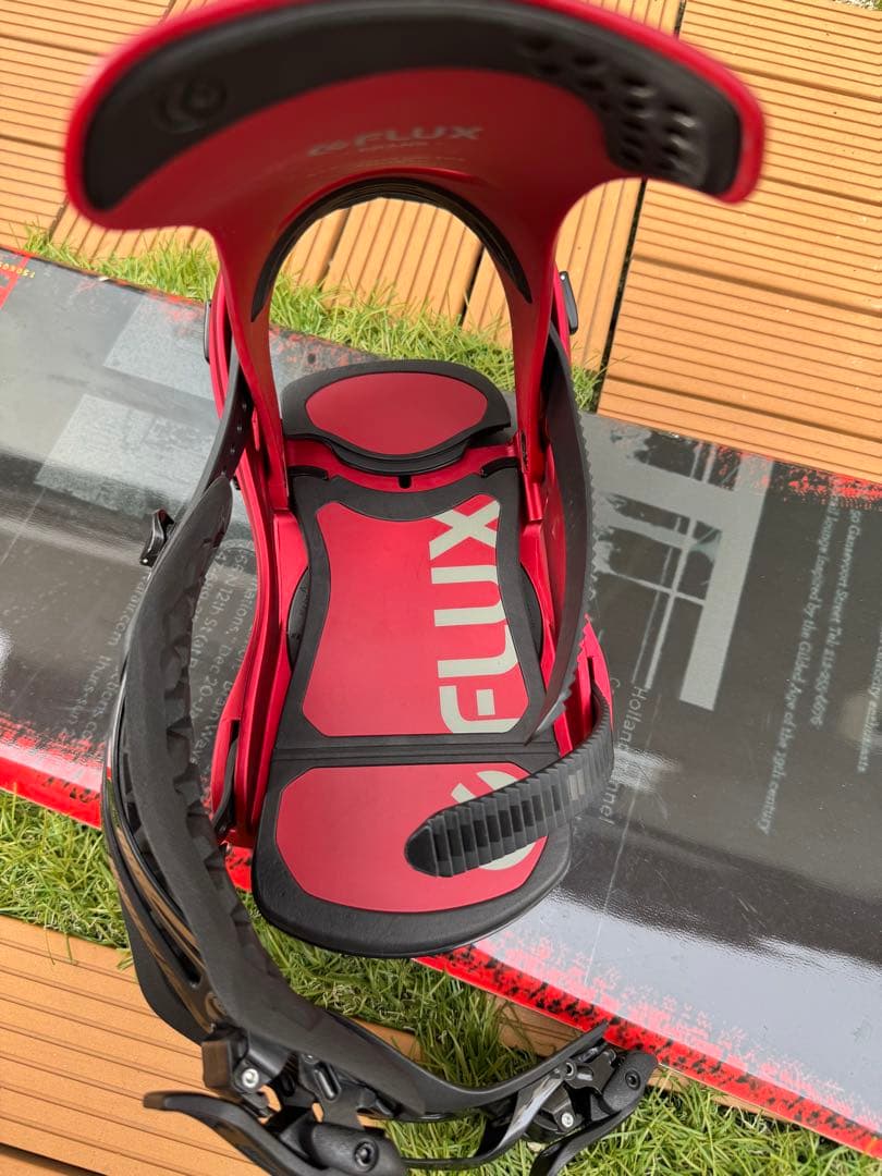 ク*ン様 FLUX スノーボードビンディング DS レッド
