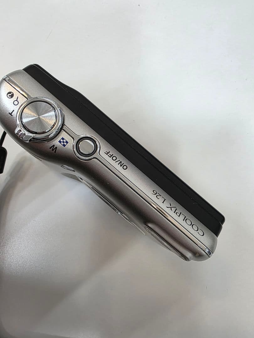 超美品 Nikon COOLPIX L26 コンパクトデジタルカメラ 電池モデル