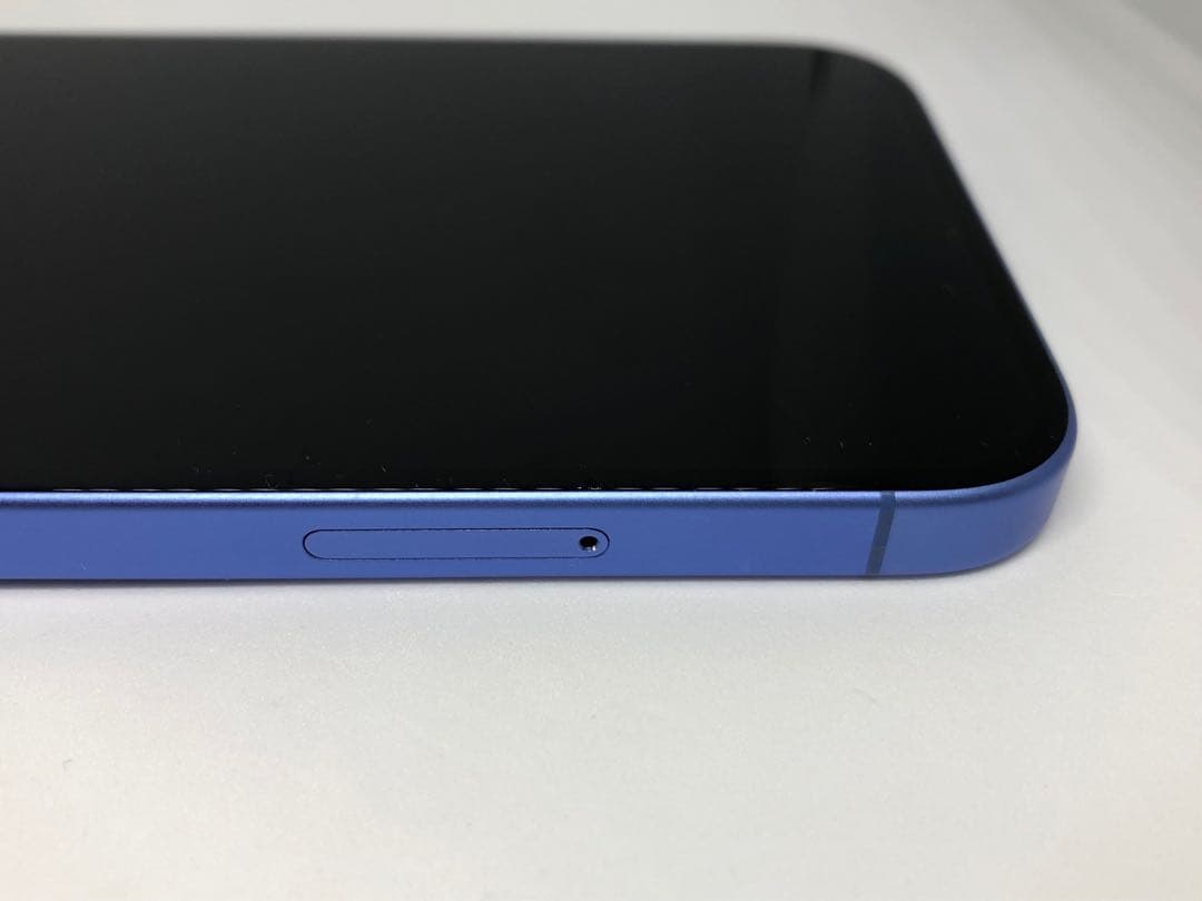 iPhone16 256GB ウルトラマリン国内版 SIMフリー 中古Cランク