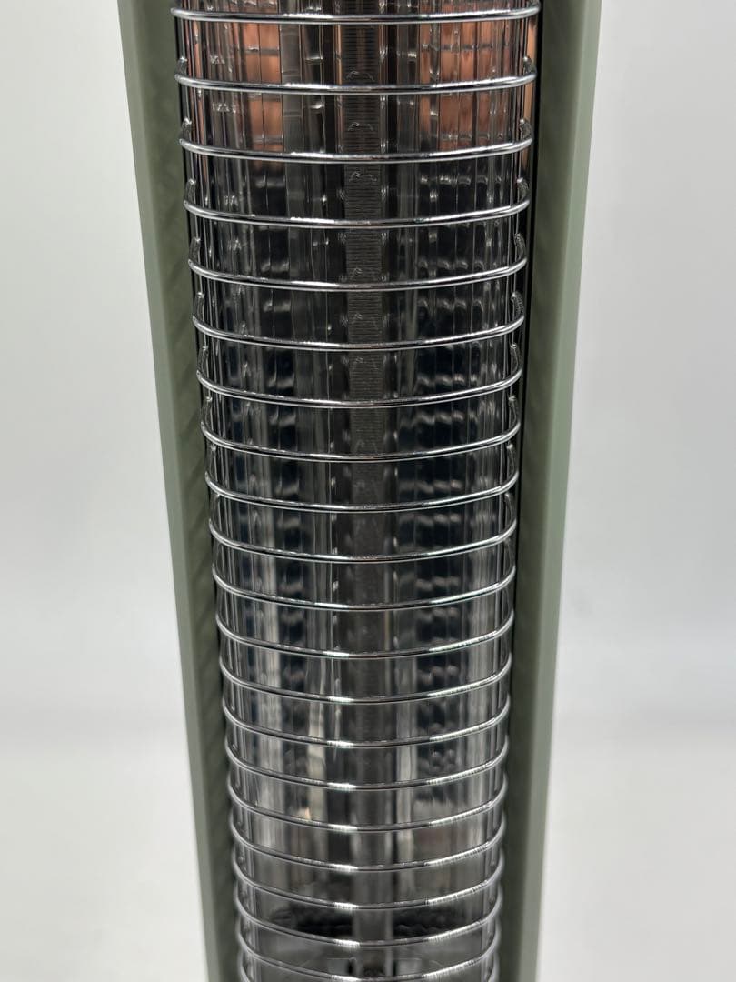 Aladdin アラジン 遠赤外線グラファイトヒーター　グリーン　2022年製