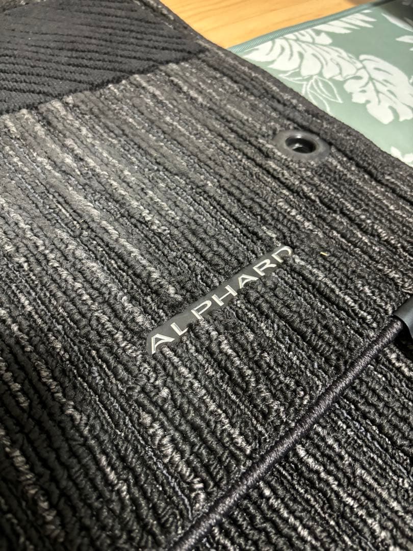 アルファード30系後期 特別仕様車 フロアマット 純正品