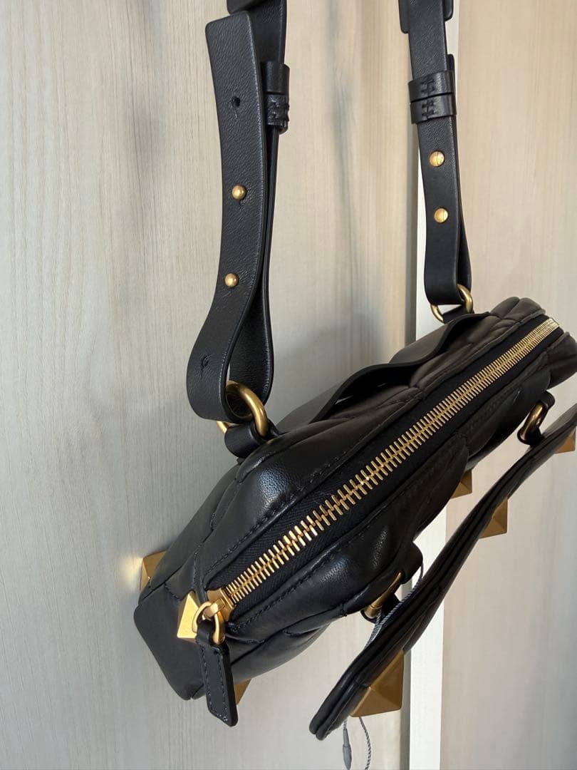 user_1d3747c8【新品】　Valentino レザーバッグ