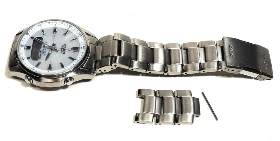 CASIO LINEAGE タフソーラー 電波ソーラー　チタン腕時計