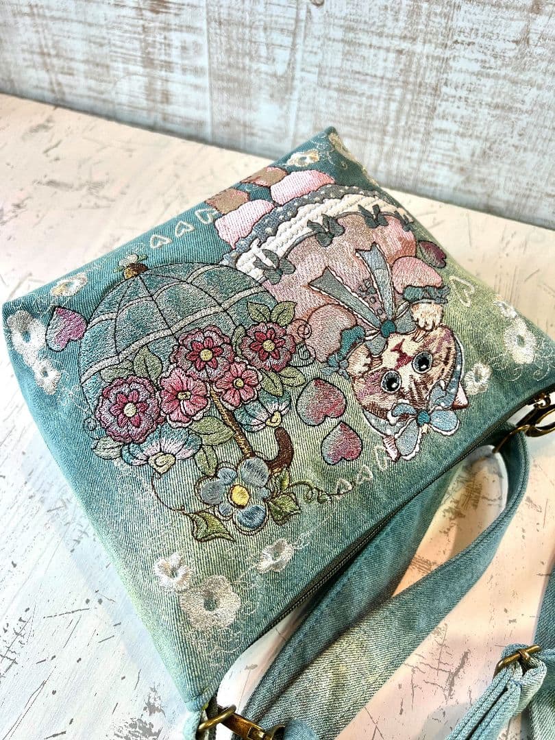インディゴグラデデニム♡刺繍のショルダーバッグ♡フリルリボン猫ちゃん