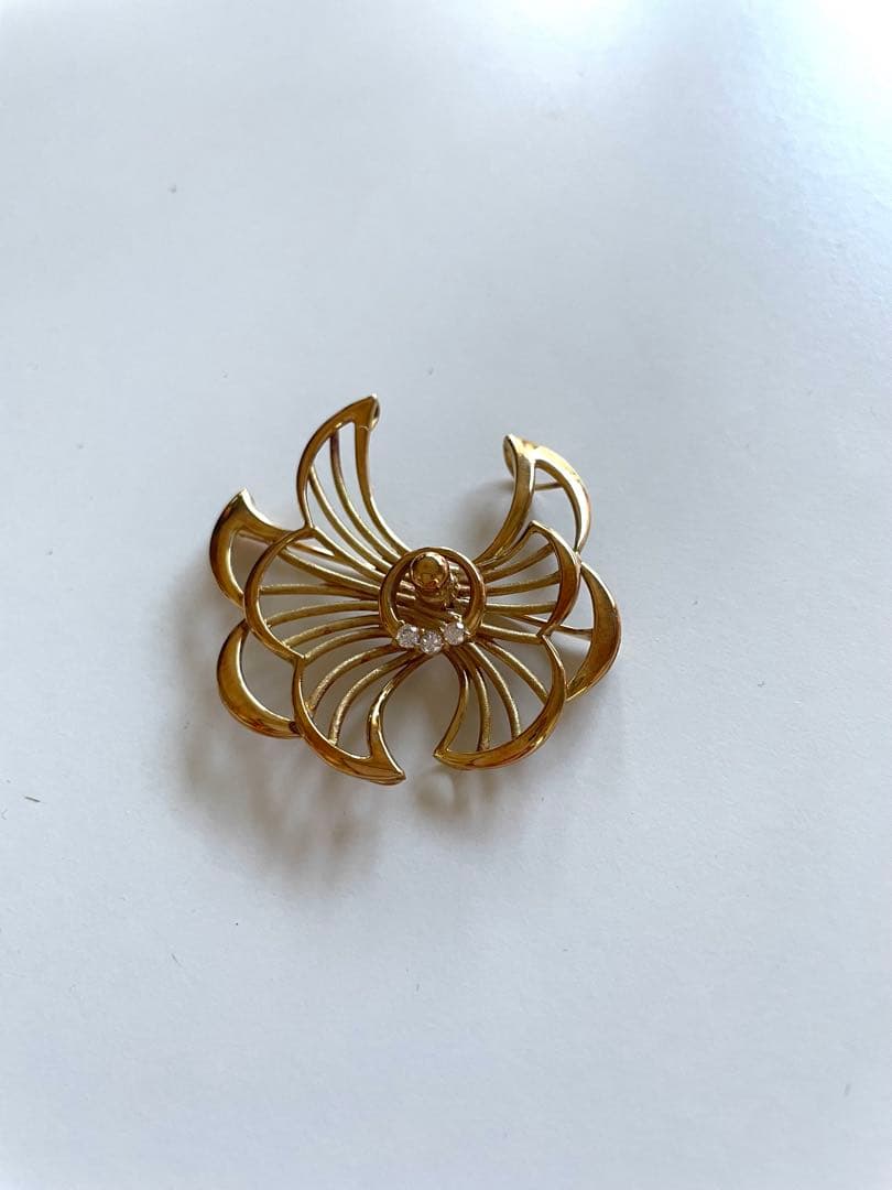 松坂屋　K18 ダイヤ ゴールド ブローチ　花