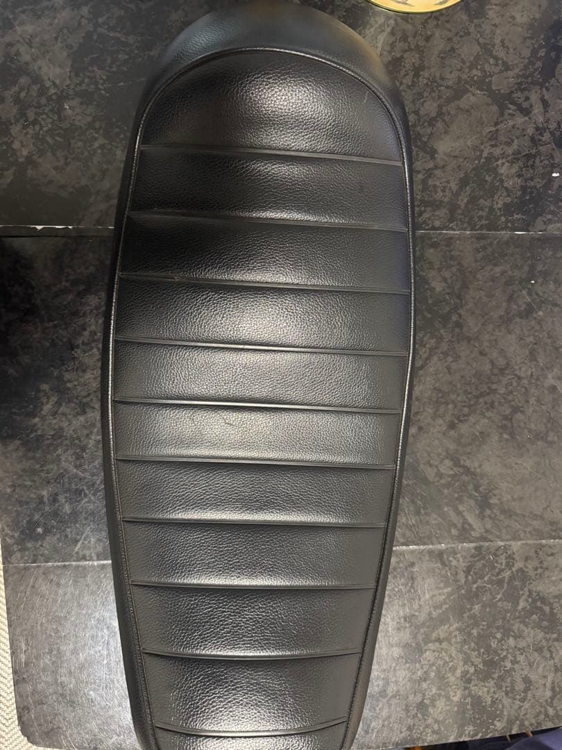 SR400 SR500 ペイトンプレイス シート