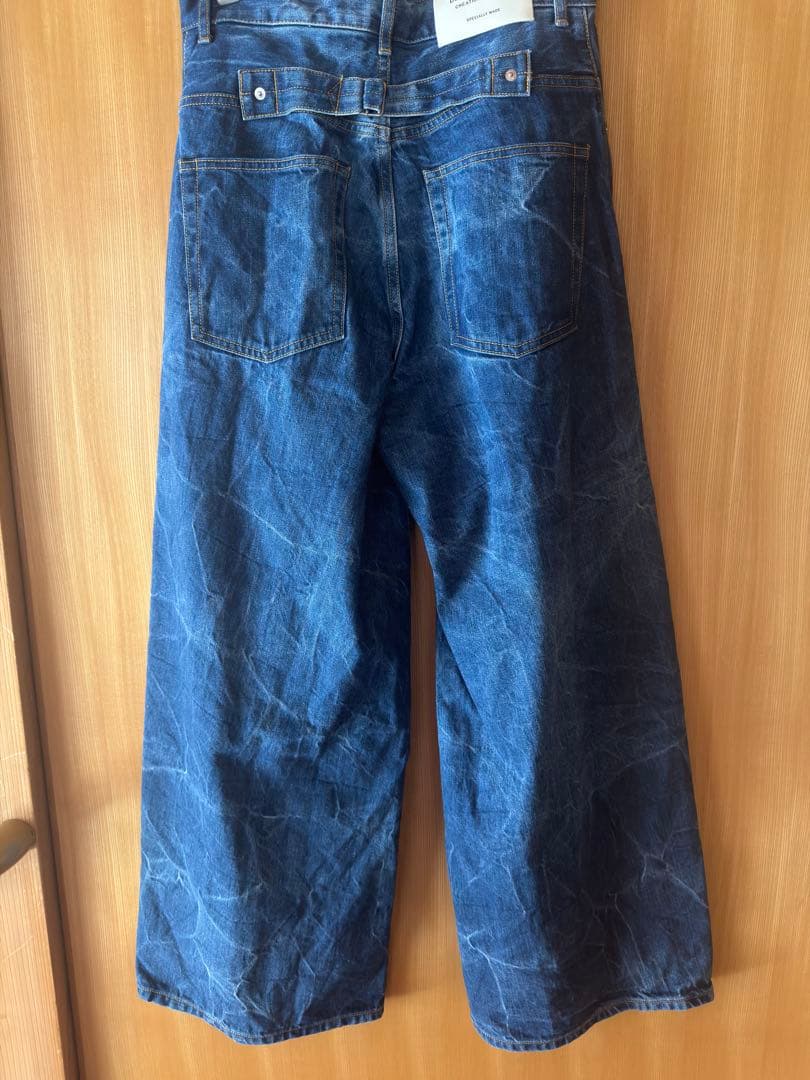 underBlue Eve着用 beautiful people デニム