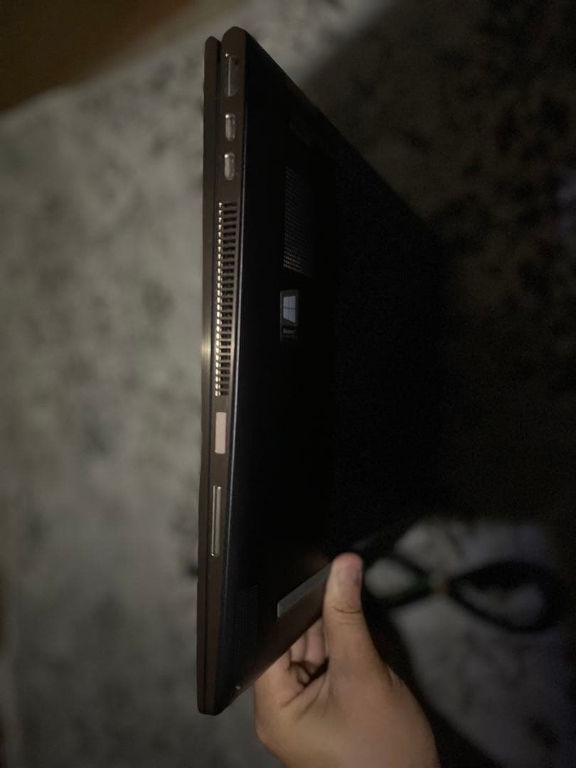 HP SPECTRE X360 4K タッチi7 8th/16GB/RADEON