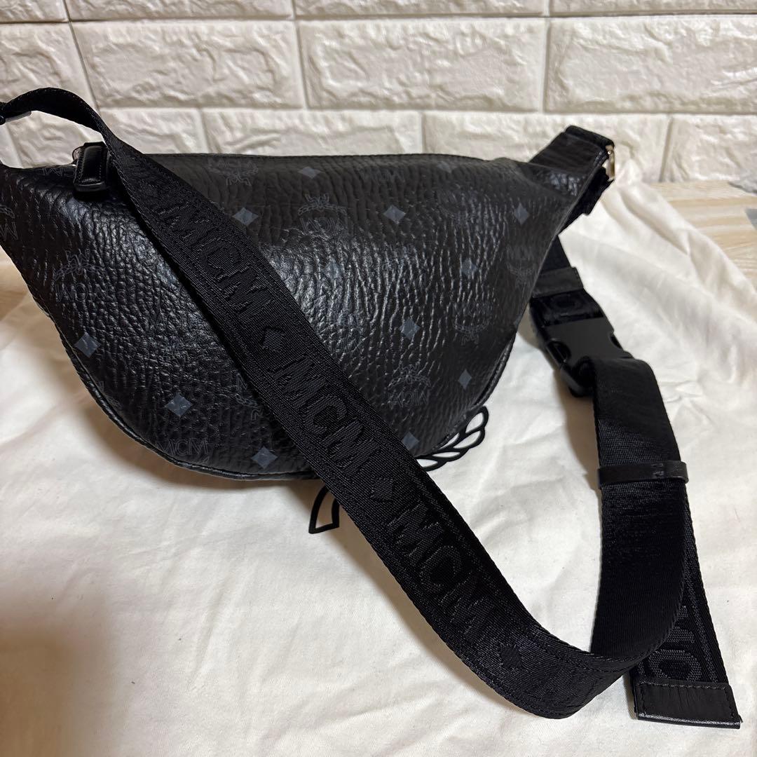 MCM ブラック ボディバッグ・ウエストポーチ