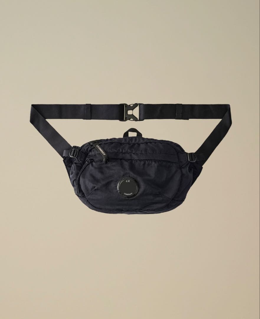CP COMPANY ボディバッグ　ショルダーバッグ