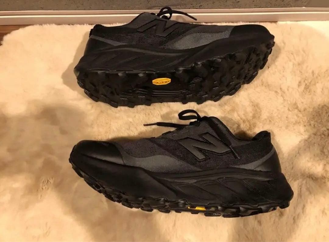 靴 New Balance Fresh Foam X Hierro v9