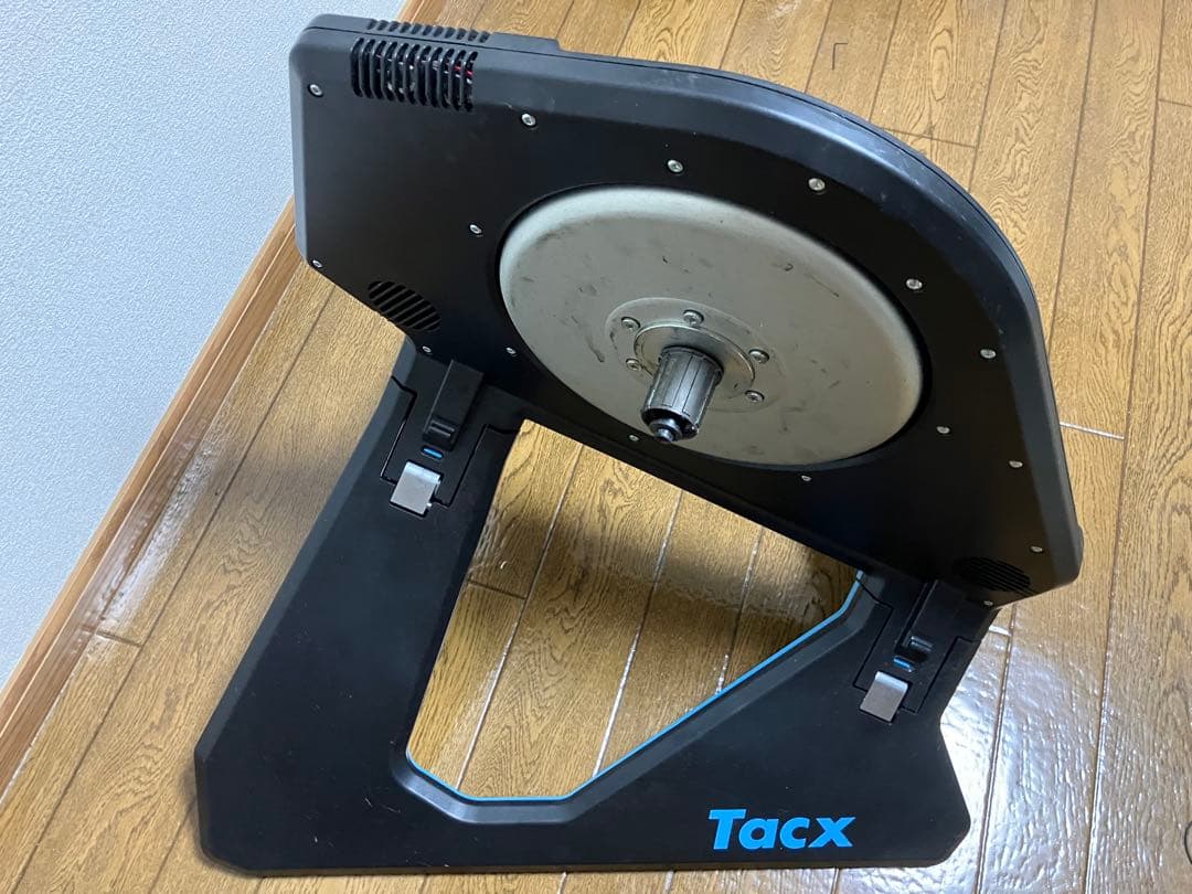 Tacx NEO 2 Smart スマートトレーナー　傷　汚れあり