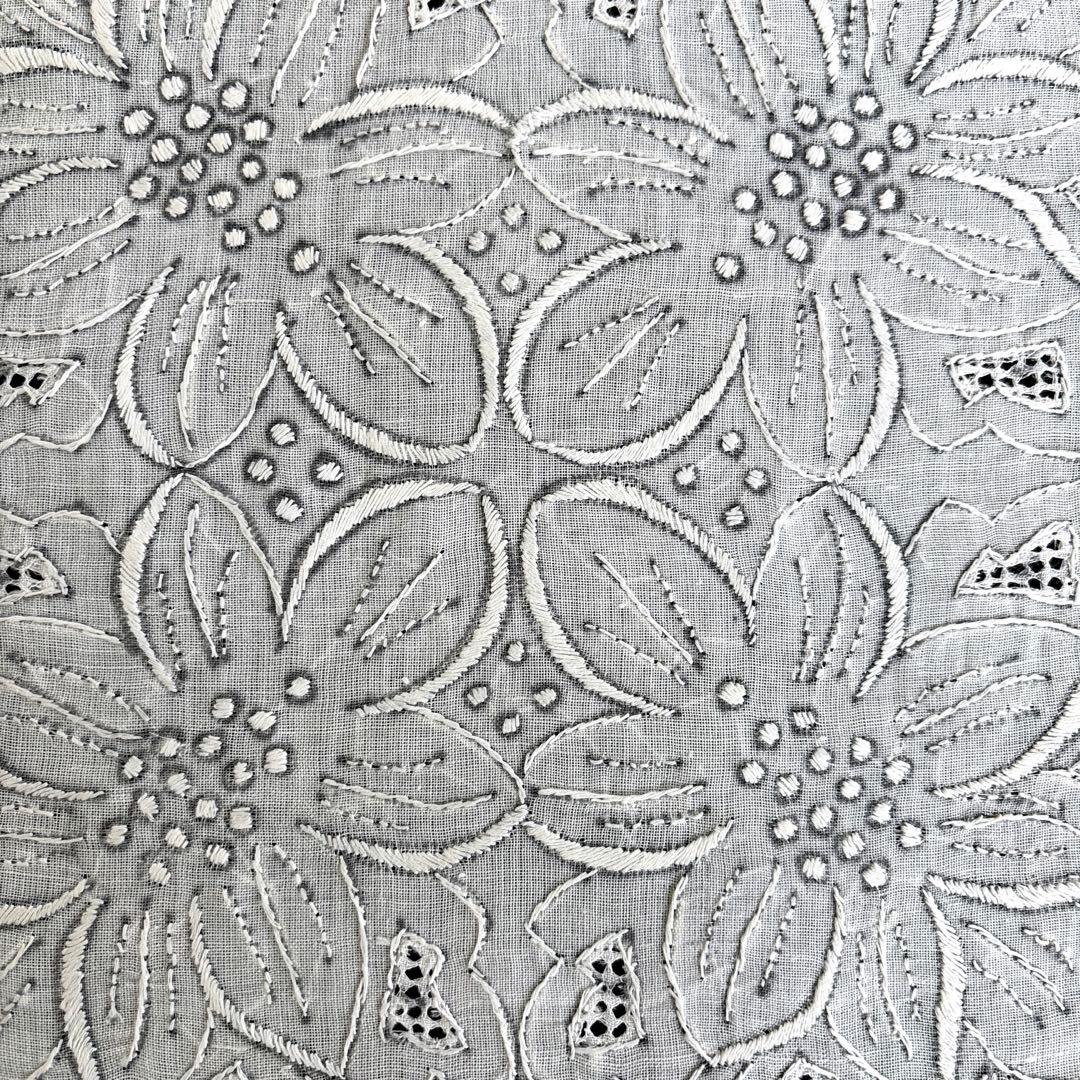 汕頭 スワトウ刺繍ハンカチ（30×30cm） ３枚セット新品未開封