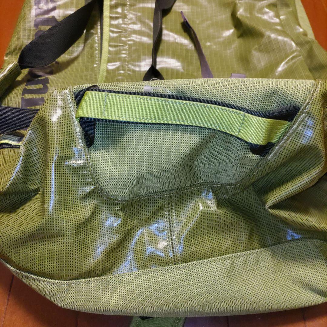 K*K様 patagonia ブラックホールダッフル90L　グリーン