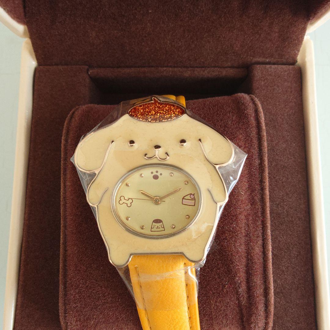 サンリオ　ポムポムプリン腕時計　ダイカット　クォーツ　新品