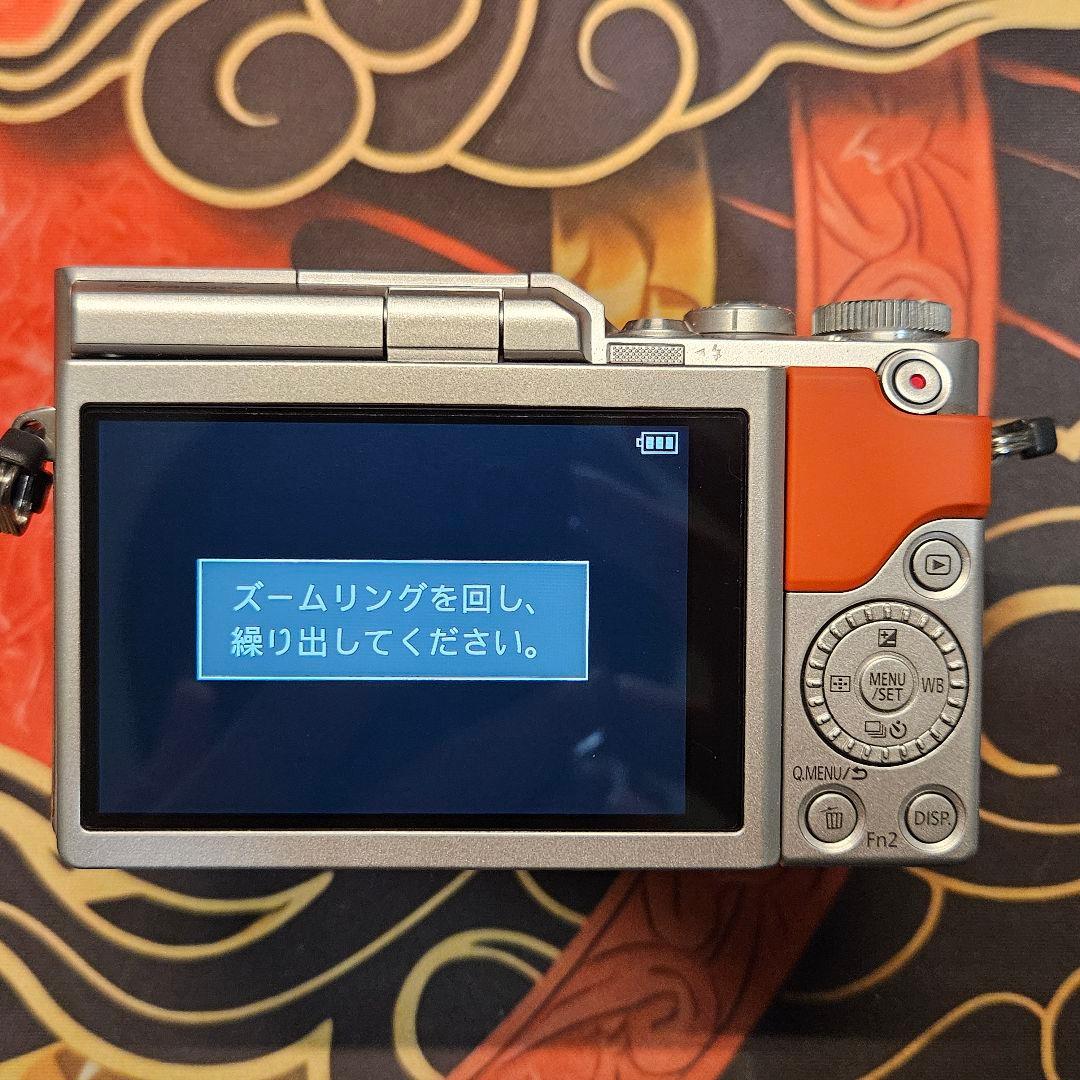 デジタルカメラ Panasonic LUMIX DC-GF9